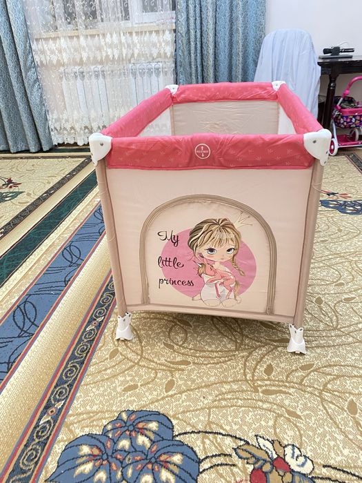 Детский манеж для малышей