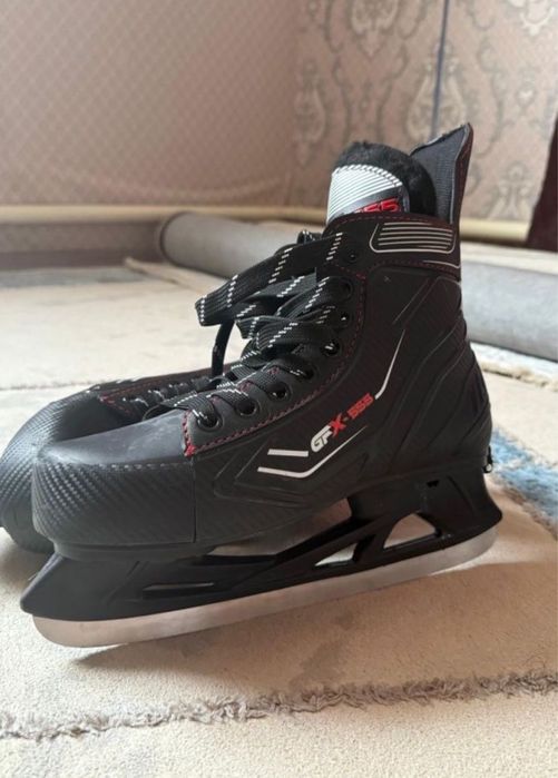 Коньки 40-43 размер