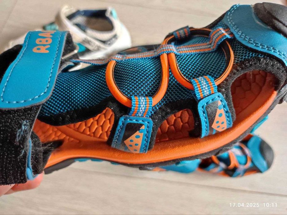 обувь новая на мальчика