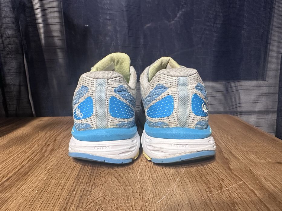 Маратонки New Balance 680 v6