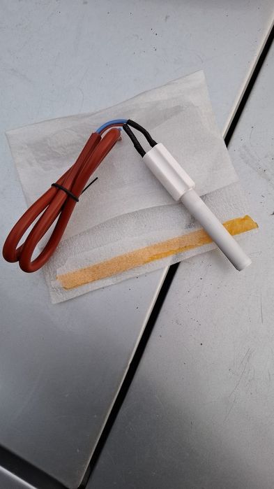 Ventilator (exhaustor)gaze ardere centrala cu peleti,bujie,snec ,Forne