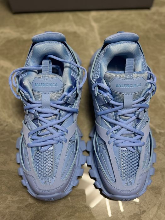 Vand Balenciaga Track