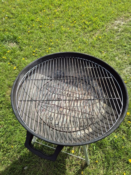 Продам гриль барбекю.