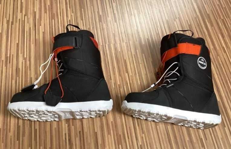 snowboard boots  marime 40 EU si 25,5cm in stare foarte buna wedze foraker 300