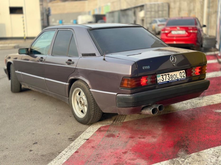 Продам машину  Mersedes-Benz 190