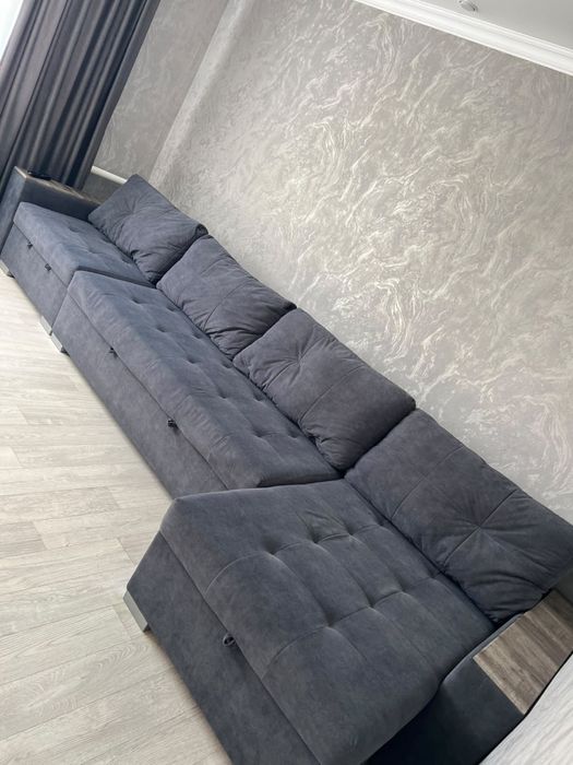 Продам диван 4 метра ширина