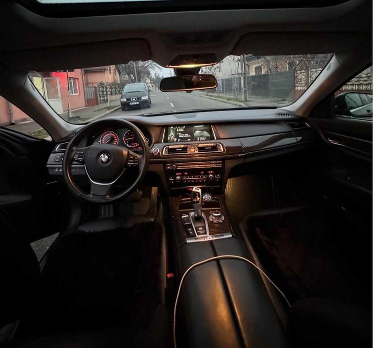 BMW 740 X-Drive 313 cp Facelift