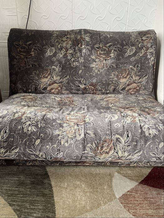 Диван растегателен