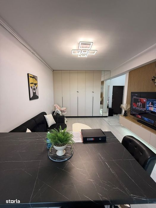 Apartament 2 camere mobilat utilat plus loc de parcare.