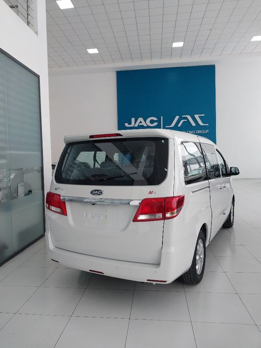 Jac m4 v nalici (avtokredit bor)