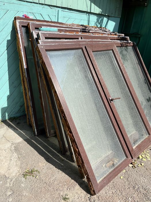 Продам пластиковые окна 9шт.