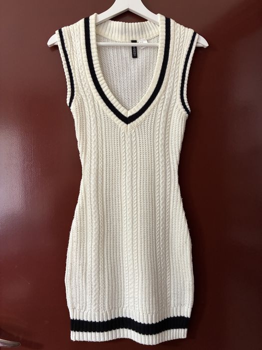 Дамска рокла размер xs