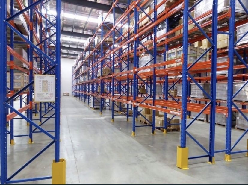 Rafturi metalice depozitare paleti