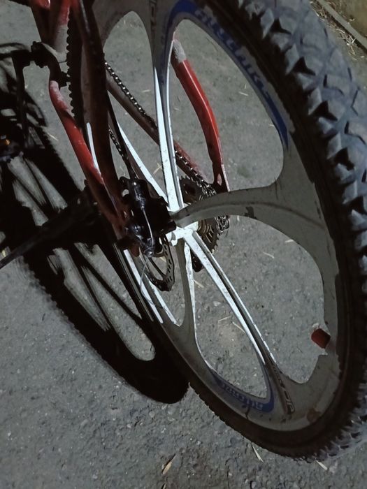 Продам титанка идеальный состаяние