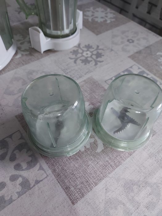 Продам соковыжималку,блендер.