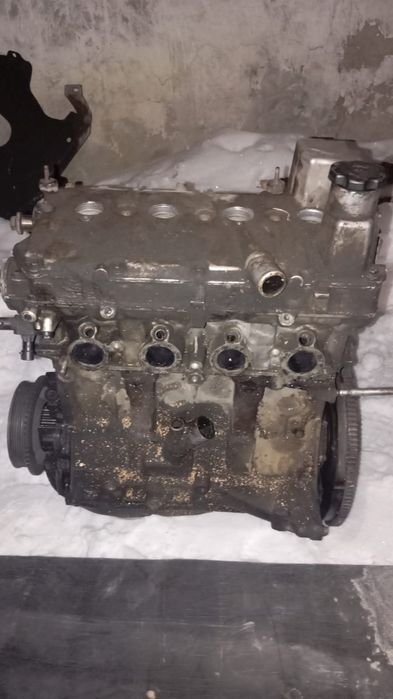 Продам запчасти на ваз-2110