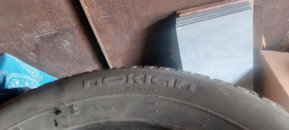 Отличные шины R17