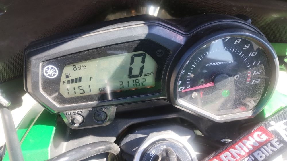Продавам Yamaha XJ6