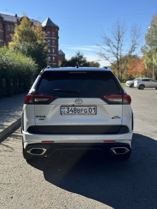 Продам Toyota Rav 4