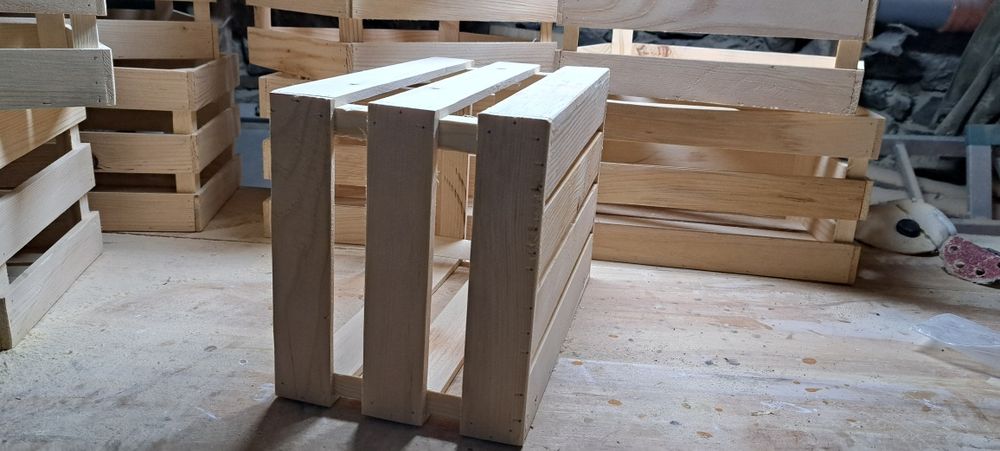 Ladita din lemn de brad