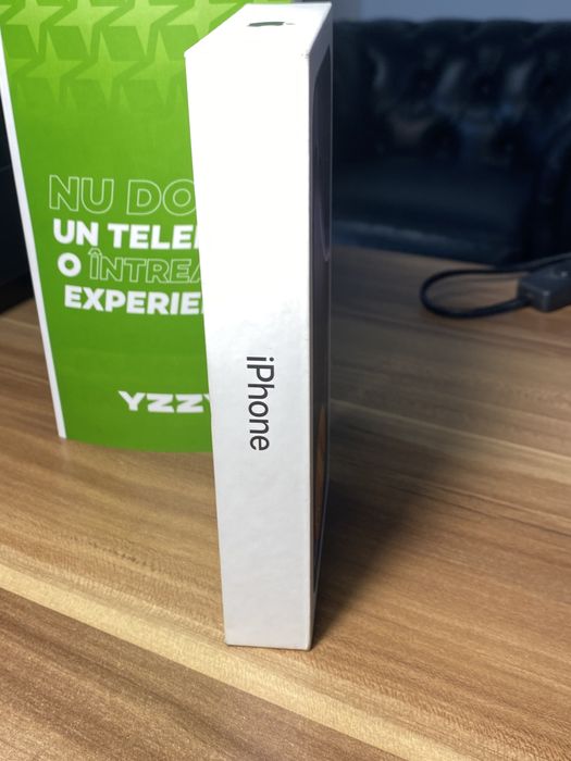 iPhone 16 Pro Max • 256 GB • Black Titanium