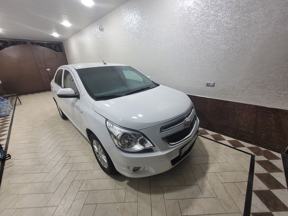 Chevrolet Cobalt 2018 — 3