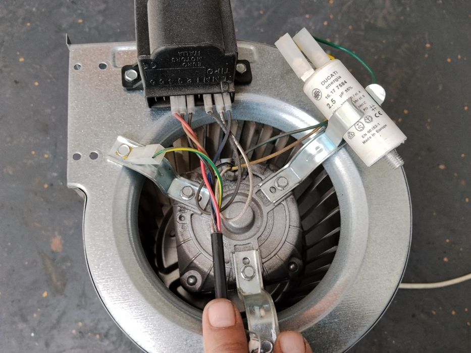 Ventilator centrifugal Euro Motors Italia FC83M-2013/9