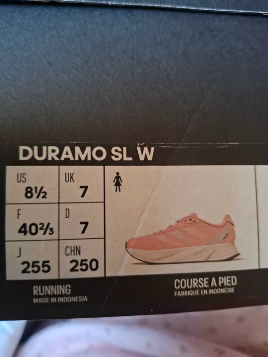 Vand adidasi noi ptr dama mar 40