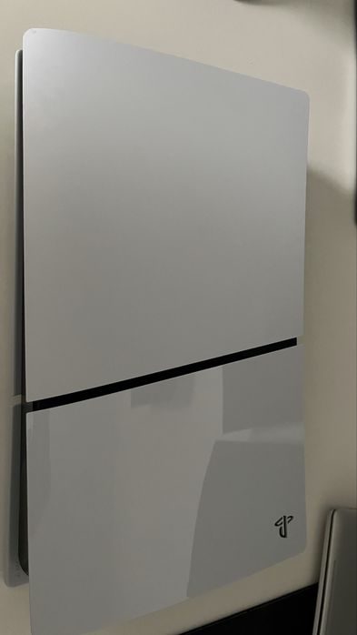 PlayStation 5 Slim Digital Edition 1TB D-Chassis + Controller