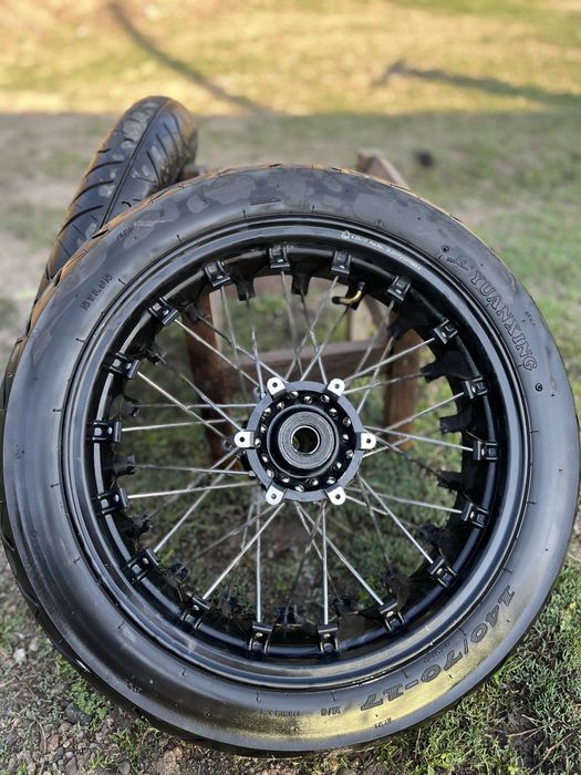 Мотарды шосейные колеса