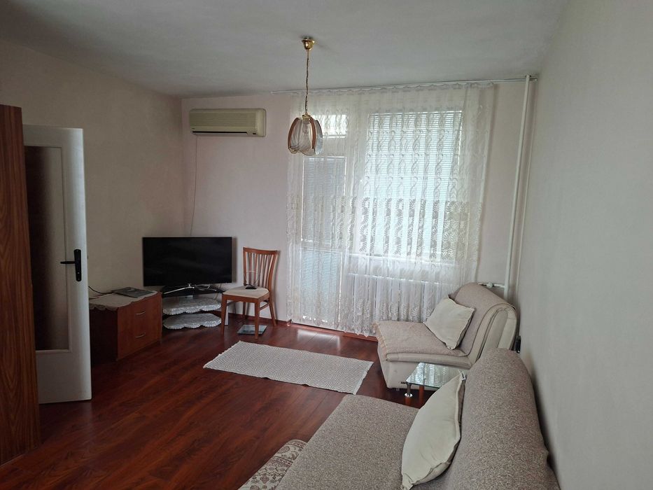 ДВУСТАЕН апартамент, Скобелев