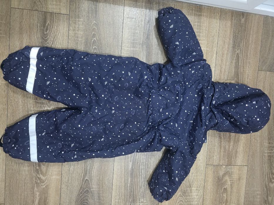 Vand combinezon marimea 86 H&M stare perfecta