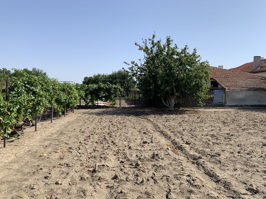 Продава се Парцел в Пловдив, Сточна гара - 1200 кв.м за 14 €/кв.м - Снимка #1