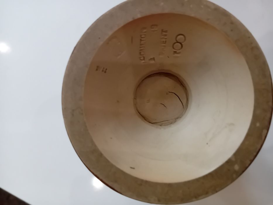 Ръчно изработена старинна ваза