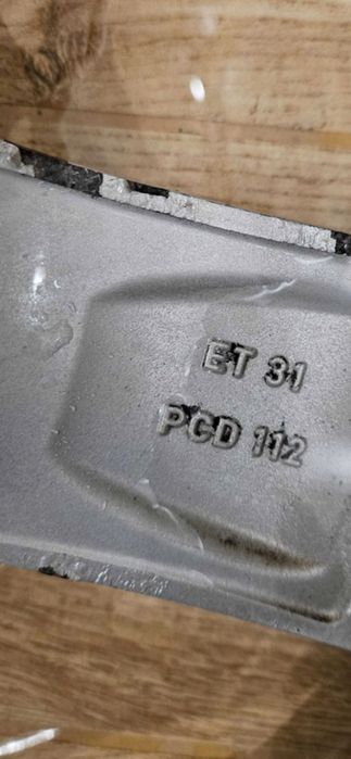 Джанти AUDI 18 " 8Jx18H2 ET31 + Гуми KUMHO WinterCraft WP52 245/40/R18