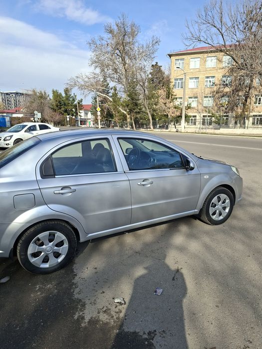 Продается нексия 3