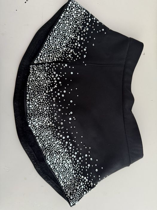 Костюм для фигурного катания