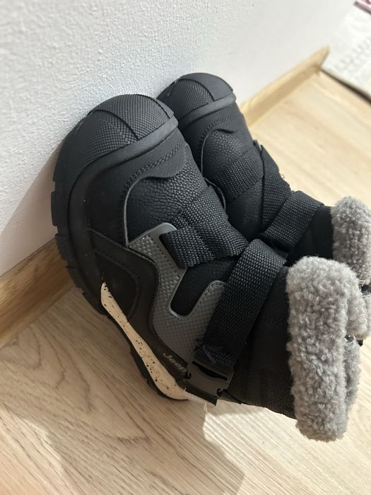 Ботинка новый фирма джип