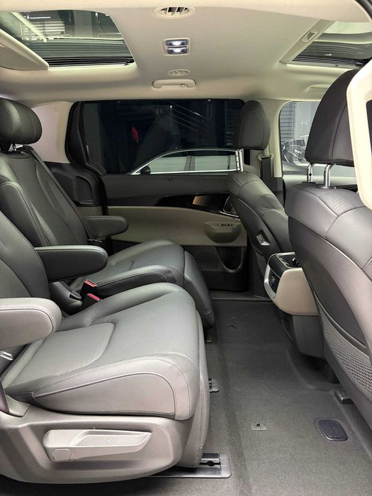 Продается KIA Carnival обновленный