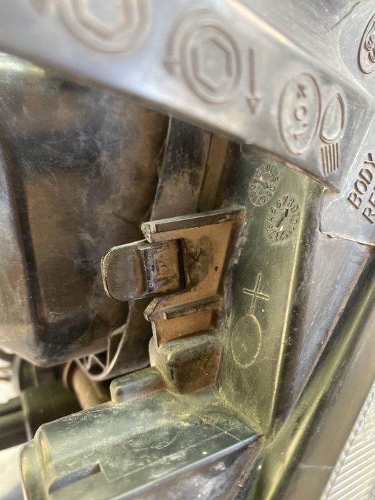 Десен фар за форд фокус