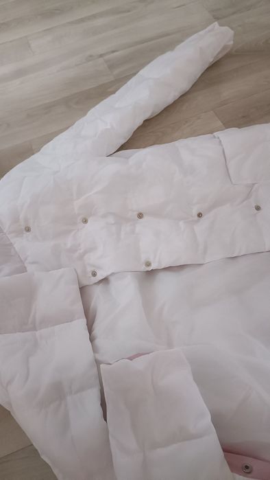 Продам куртку (новая) размер 42-44