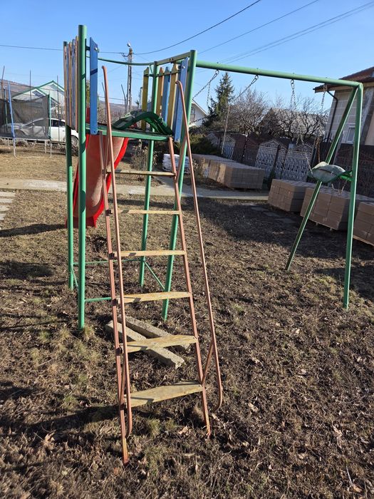 Tobogan cu 2 leagane