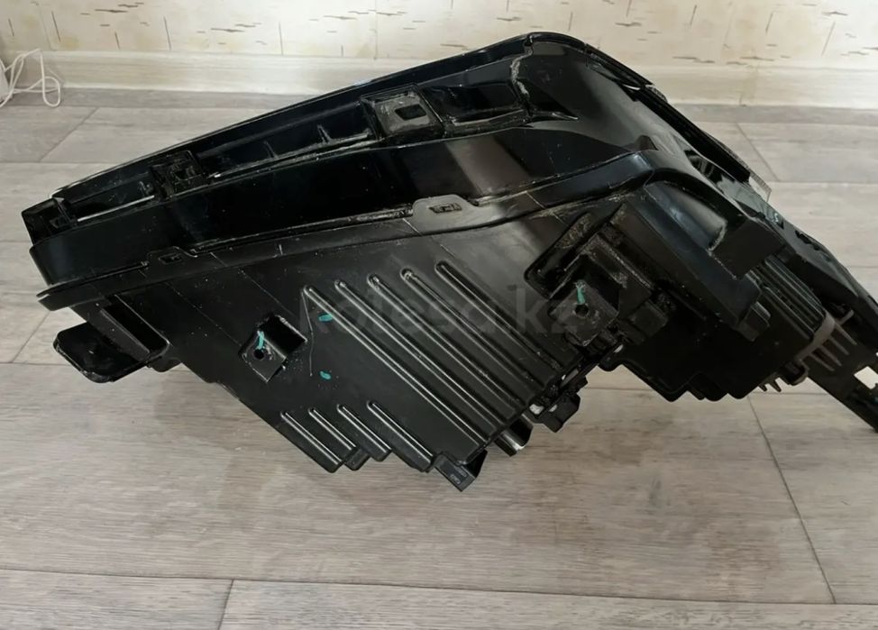 Фара Geely Coolray правый