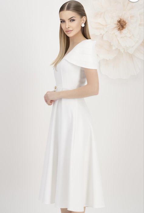 Vand rochie alba potrivita si pentru cununia civila