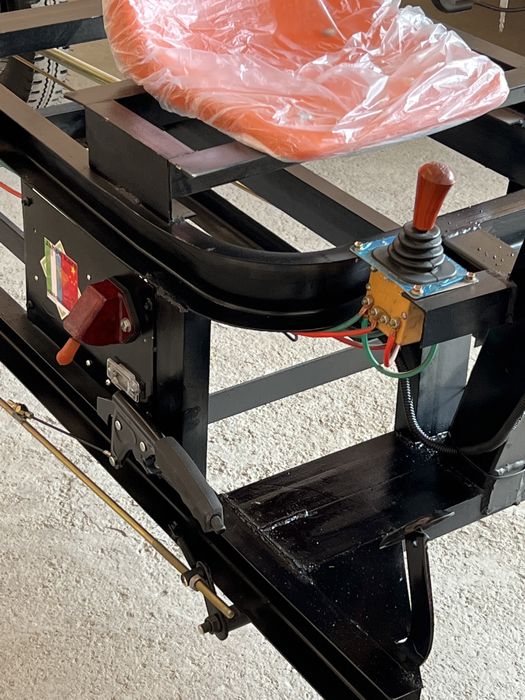 Узун кара Гишт хона учун 2025M 700Ah