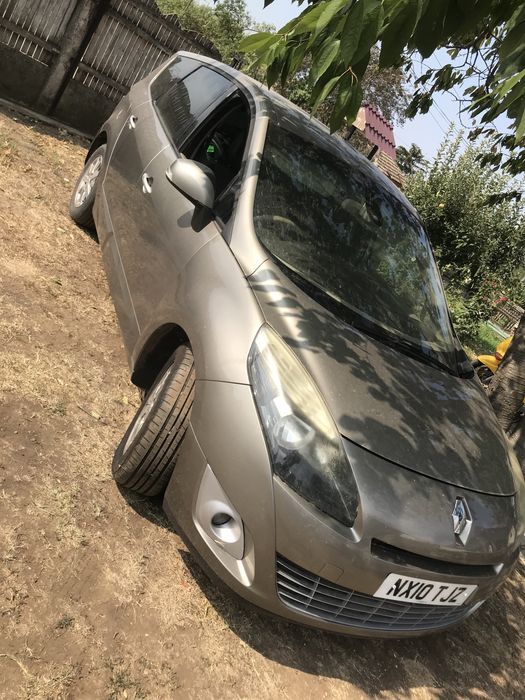 Usi macarale haion si alte piese scenic 3 2011