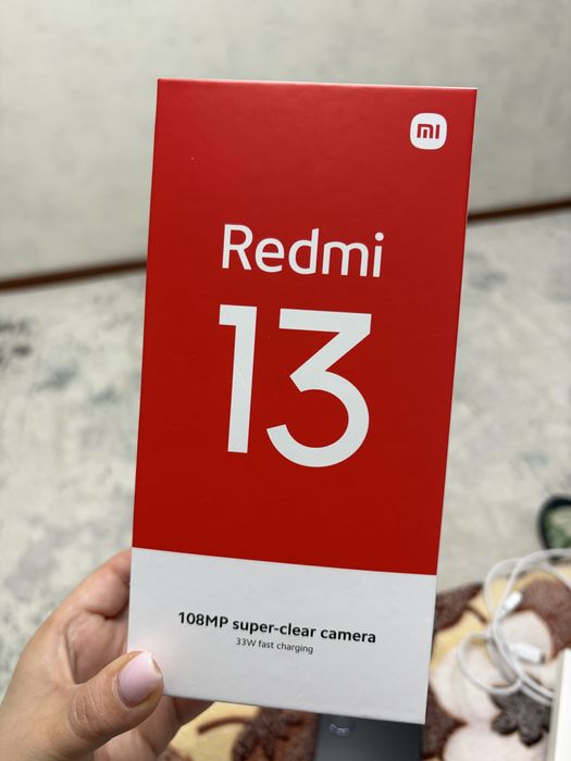 Продам смартфон Redmi 13