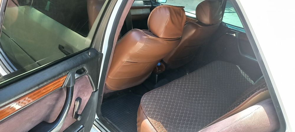 Мерседес бенц Е220