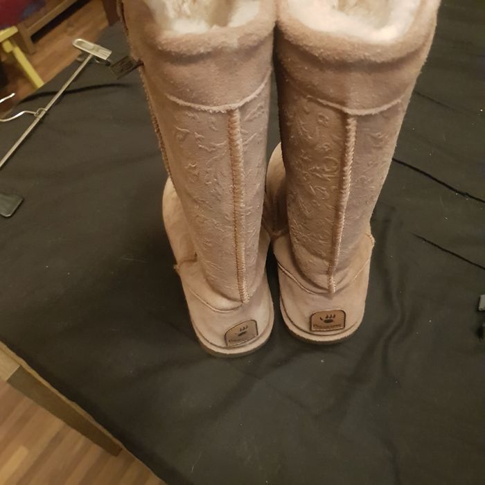 Cizme femei piele intoarsa si imblanite Bearpaw Marime 39