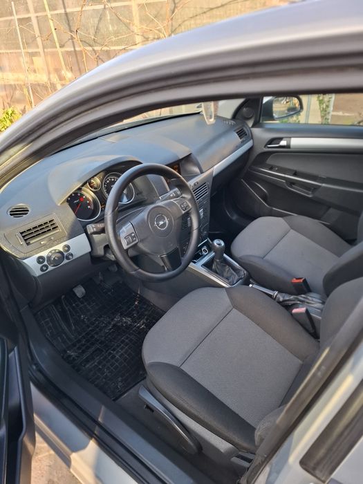 Opel Astra H/Motor 1.6 Benzină/An 2007